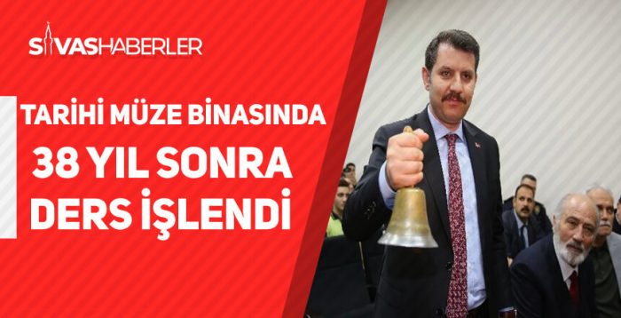 Tarihi müze binasında 38 yıl sonra ders işlendi
