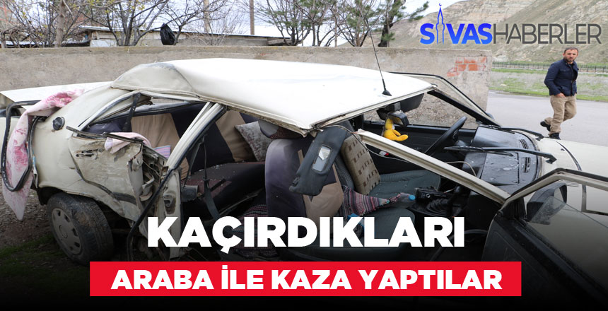 Kaçırdıkları Arabayla Kaza Yaptılar, Yaralı Kaçtılar