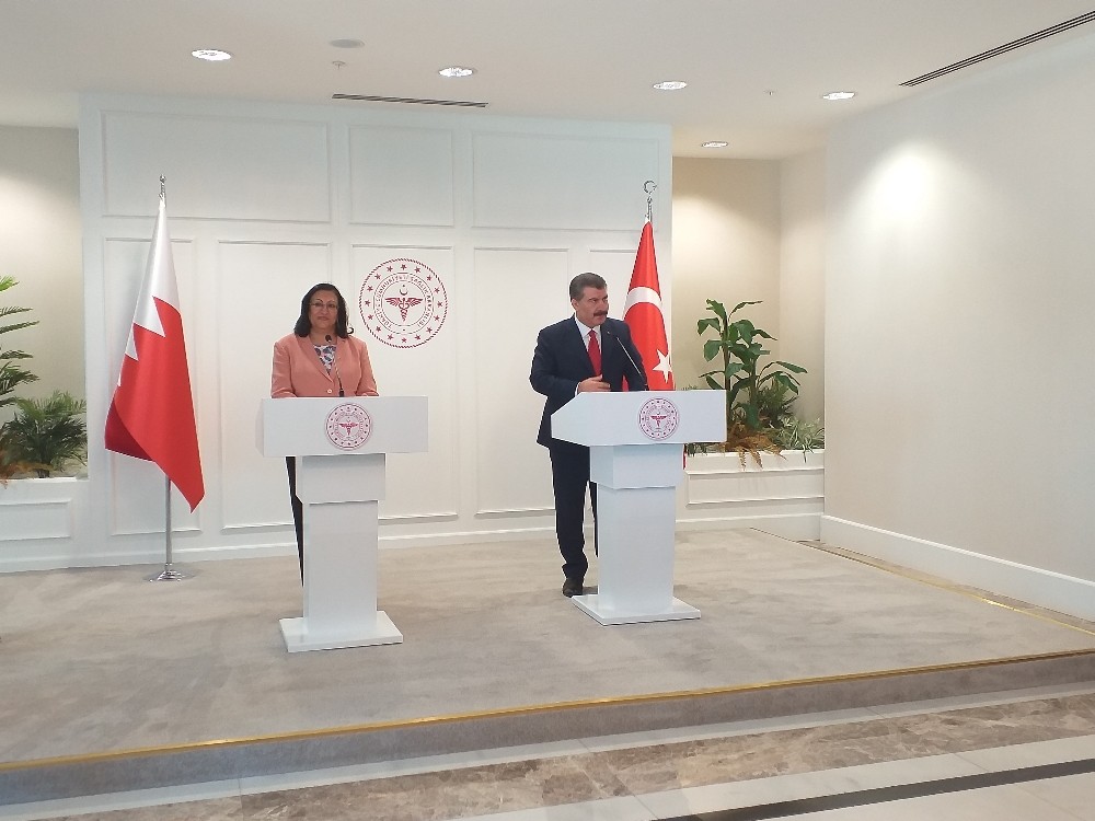 Sağlık Bakanı Fahrettin Koca, Bahreyn Sağlık Bakanı ile görüştü
