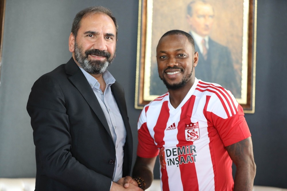 Beklenen gerçekleşti ve Abdou Razack Traore Sivasspor’da !