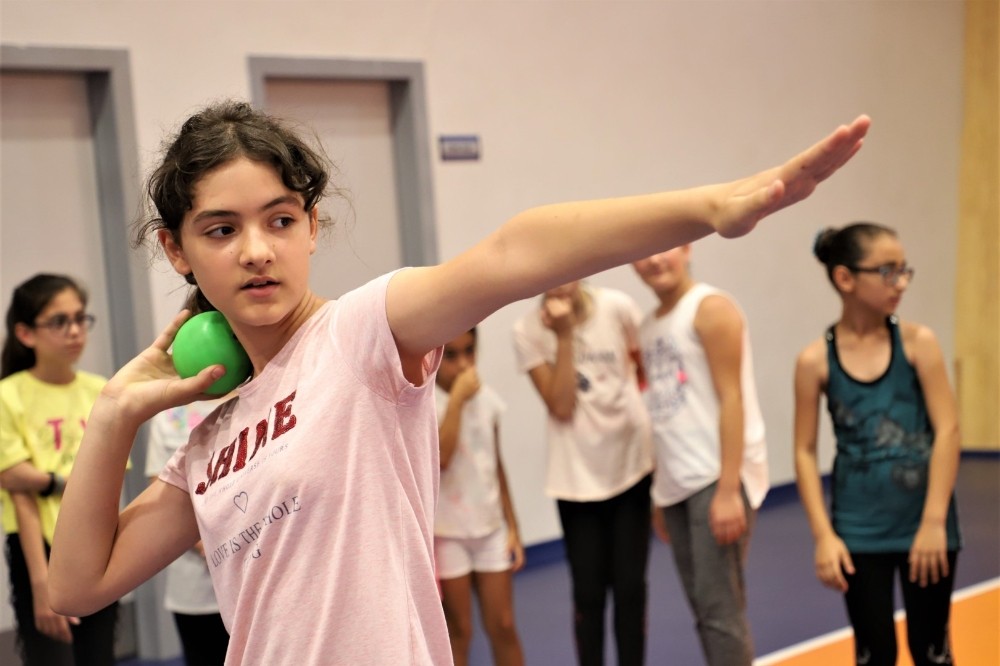 Atletizm yaz spor okuluna büyük ilgi