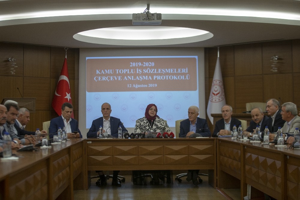 Bakan Selçuk: “Brüt ücret 3 bin 500 TL’yi aşmayacak şekilde 150 TL iyileştirme yapıyoruz”