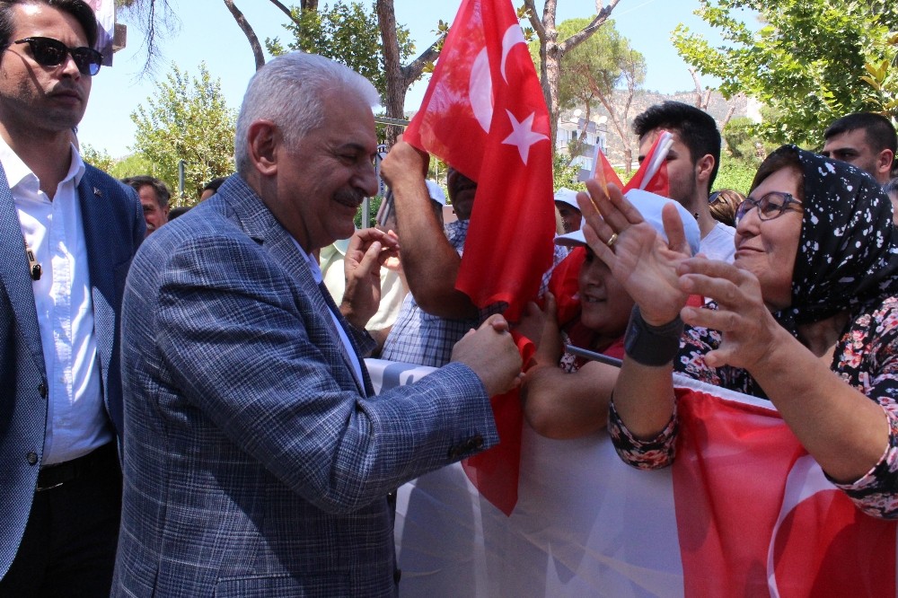 Binali Yıldırım’dan Bayındır’a tarımsal OSB sözü