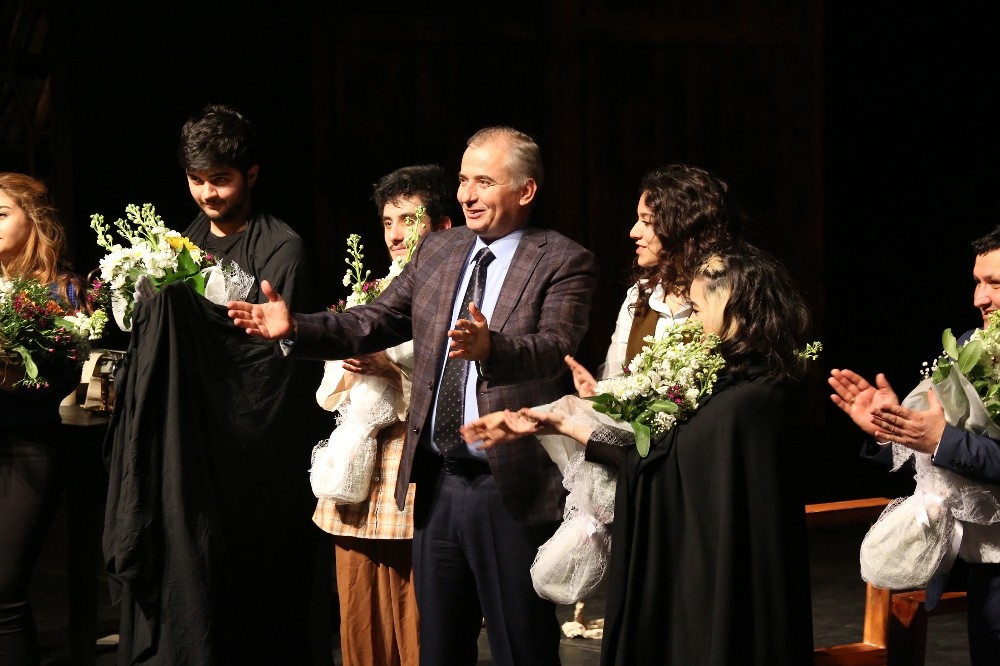 Denizli’ye tiyatro alanında 3 ödül verildi