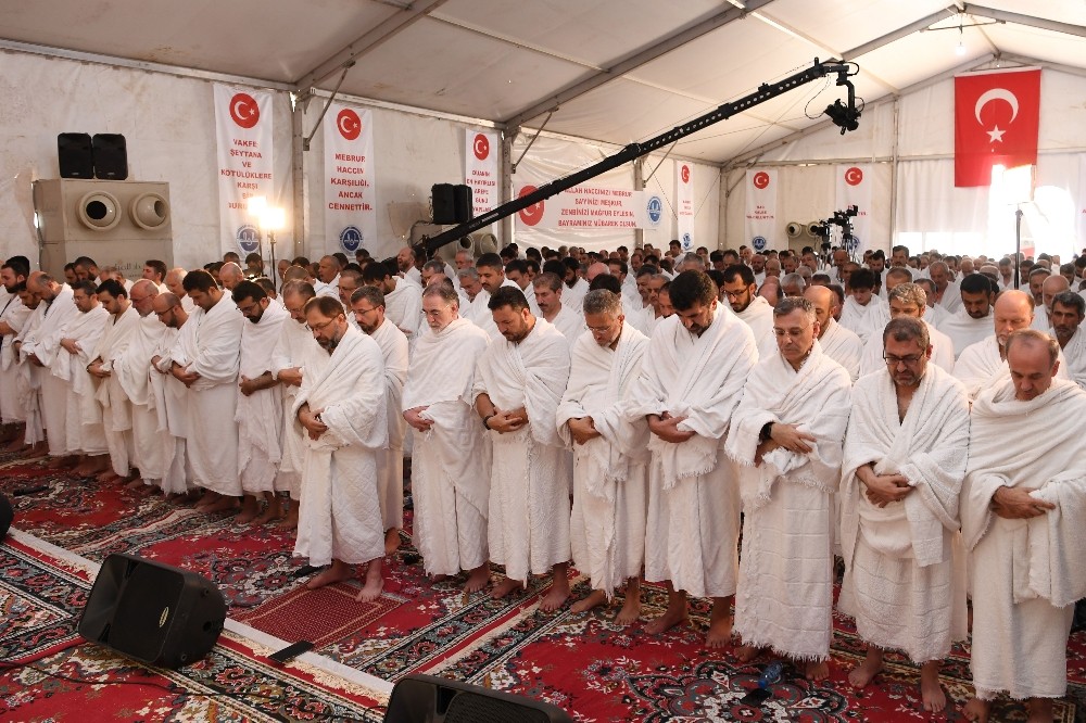 Diyanet İşleri Başkanı Prof. Dr. Erbaş: “En hayırlı dua Arife günü yapılan duadır”