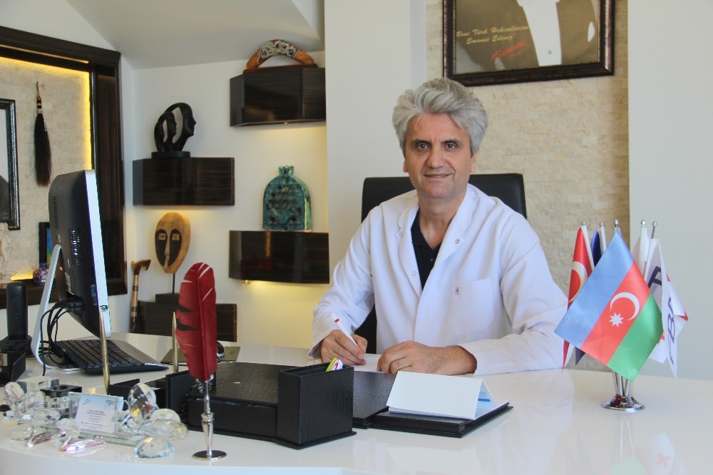 Doç. Dr. Akbaş: “80 yaşındaki bir insanın estetik ile görünümünü 40’lı yaşlara kadar düşürmek mümkün”