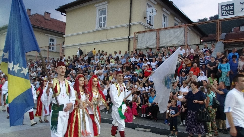 Efeler Bosna Hersek’i büyüledi
