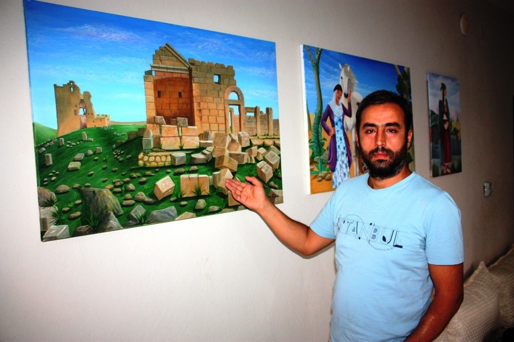 Eğitim almadan profesyonel ressam oldu
