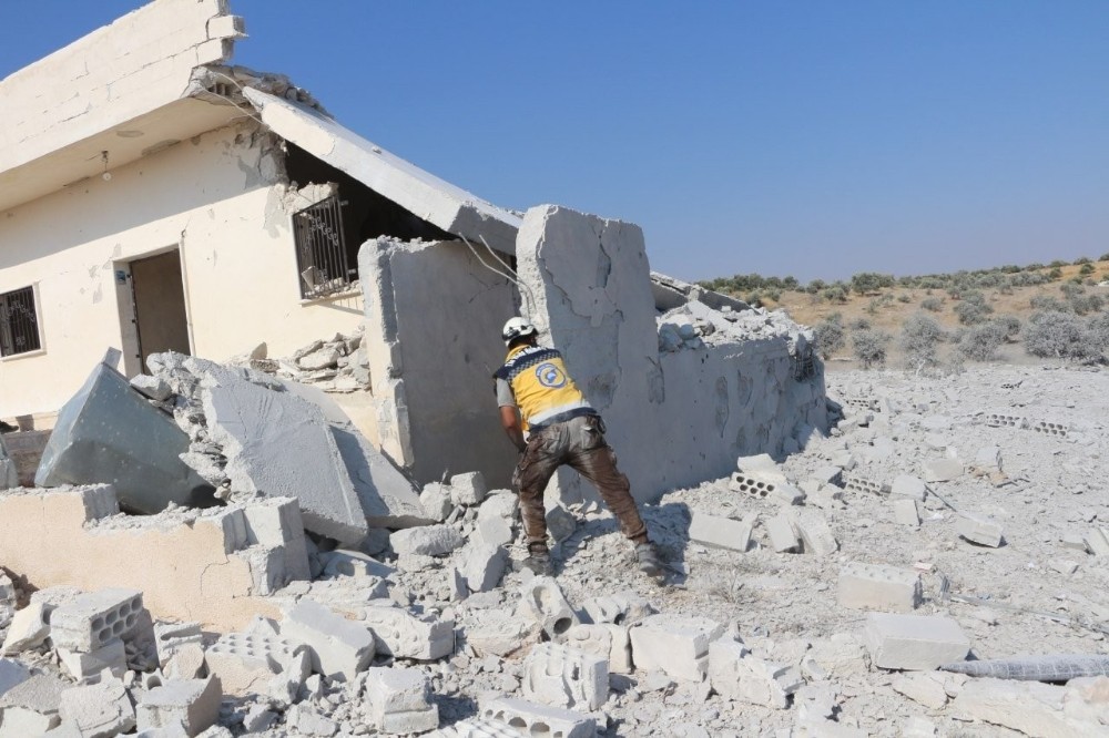 Esad rejimi İdlib’i bombalamaya devam ediyor: 6 ölü