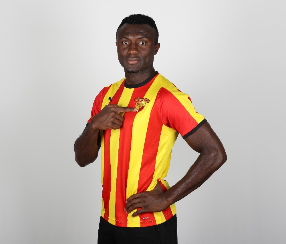 Göztepe’de Sanneh imzaladı