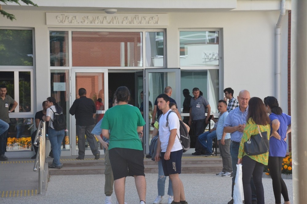 Güzel Sanatlar Fakültesi’nde özel yetenek sınavı heyecanı