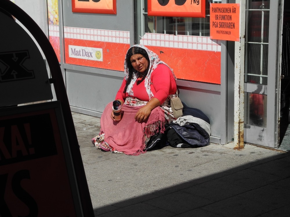 İsveç’teki dilenciler belediyeye aylık 25 Euro verecek