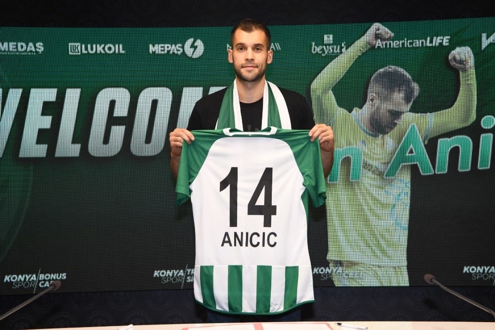 Konyaspor’a Boşnak stoper