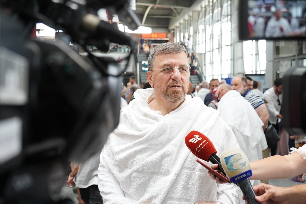 Kosovalı hacı adayları kutsal topraklara uğurlandı