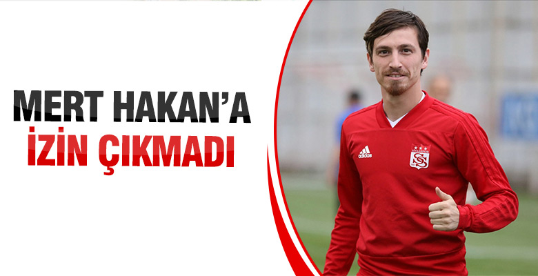 Mert Hakan Yandaş Sivasspor’da kalıyor!