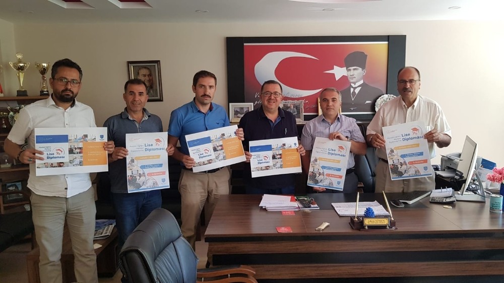 Mesleki eğitim merkezi öğrencileri artık lise diploması alabilecek