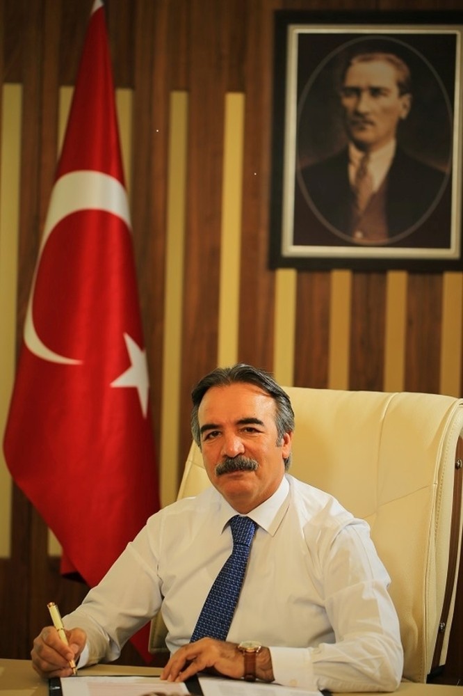 Rektör Bağlı, Kurban Bayramını kutladı