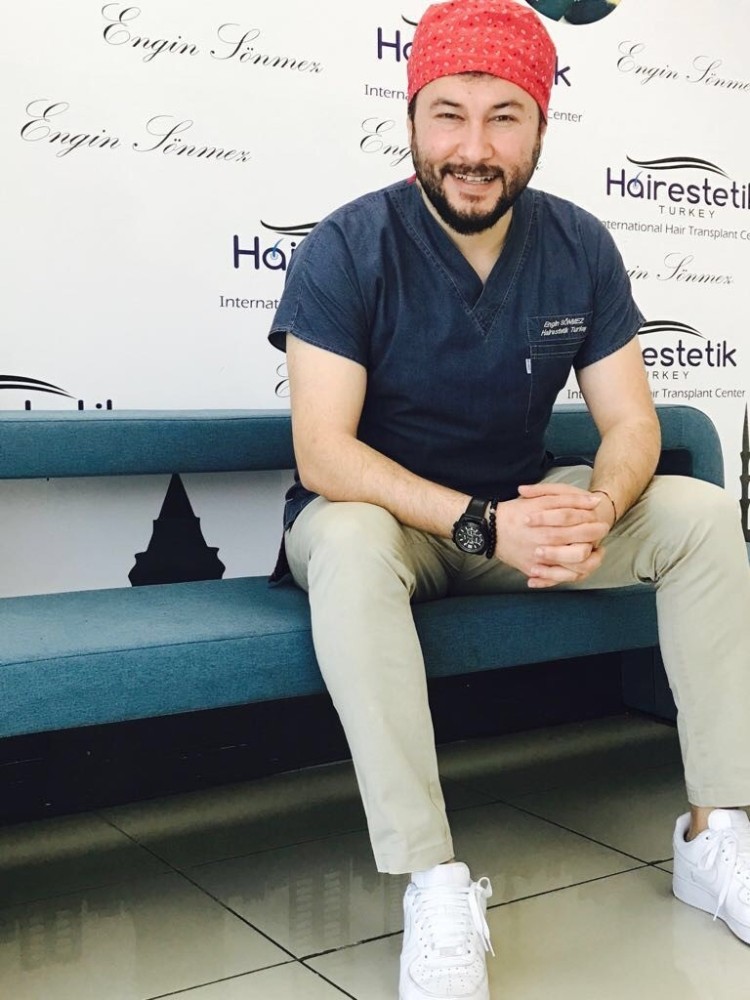 Sakal ve bıyık eksikliği erkeklerde özgüveni etkiliyor