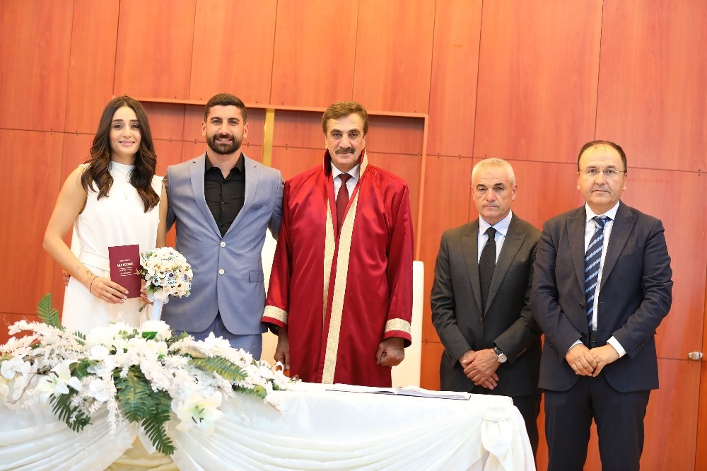 Sivasspor kalecisi Muammer Yıldırım evlendi