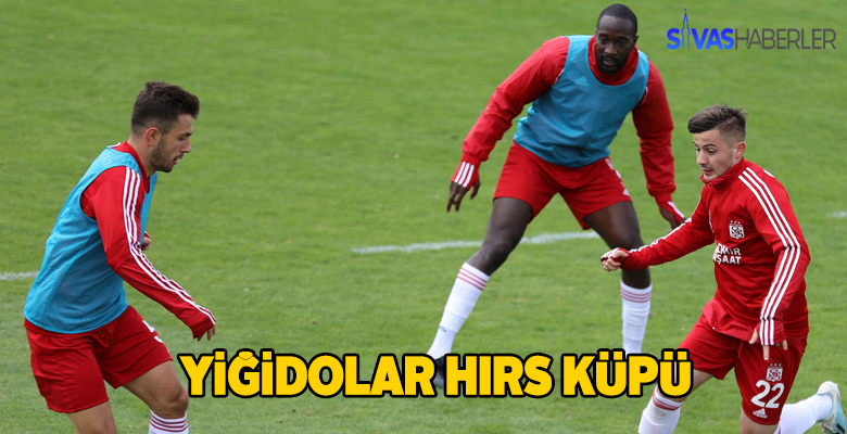 Yiğidolar idmanda hırslı görüntüleriyle dikkat çekti