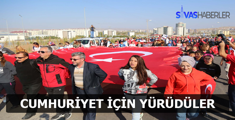 Sivas’ Cumhuriyet yürüyüşü etkinliği düzenlendi