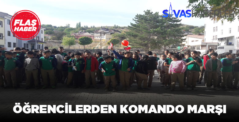 Sivas’ta Öğrencilerden Komando Marşı