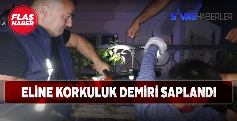Eline korkuluk demiri saplandı gıkı çıkmadı