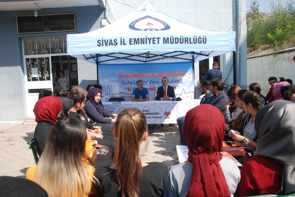 Gürün’de öğrencilere terör bilgilendirmesi toplantısı