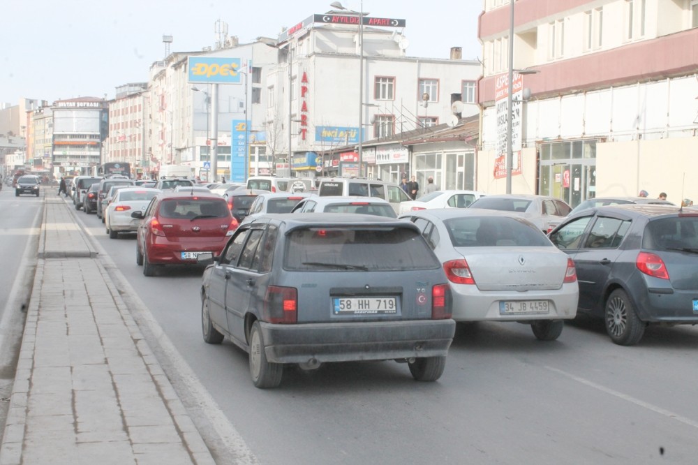 Sivas’ta araç sayısında artış devam ediyor