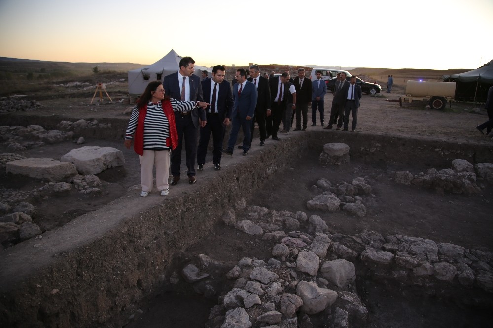 Kayalıpınar diğer adıyla Samuha’da kazı çalışmaları sürüyor
