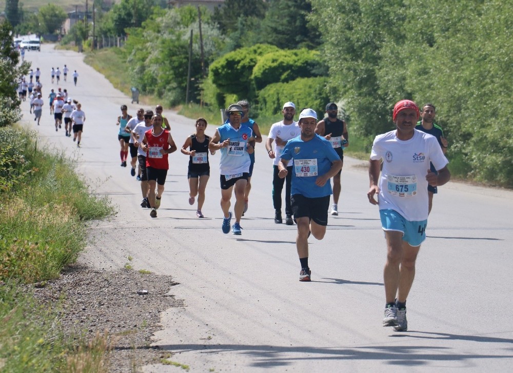 Ulusal yol koşusu Sivas’ta yapılıyor