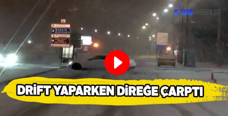 Karda drift yapan adam kaldırıma çıktı