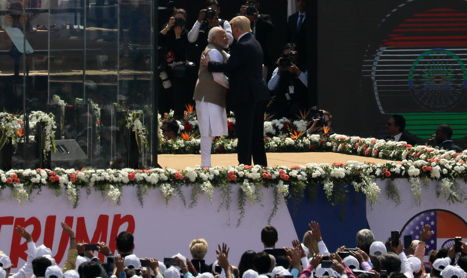 Donald Trump Onbinlerce Hintliye seslendi