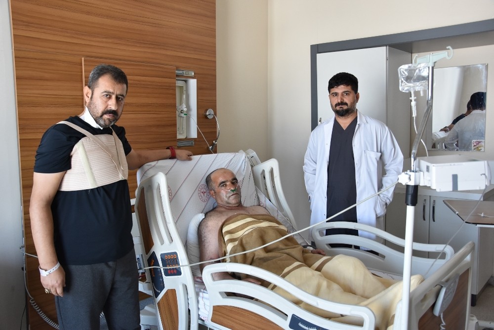Ambulans şoförünün başına gelenler hayrete düşürdü