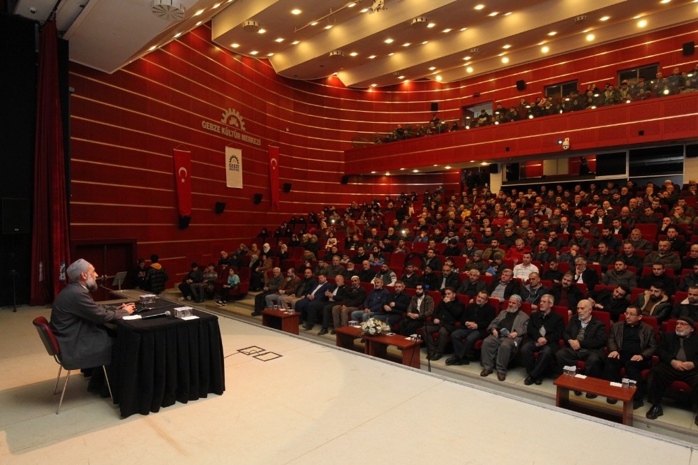 “İmanın Tadı” konulu sohbete büyük ilgi gösterildi
