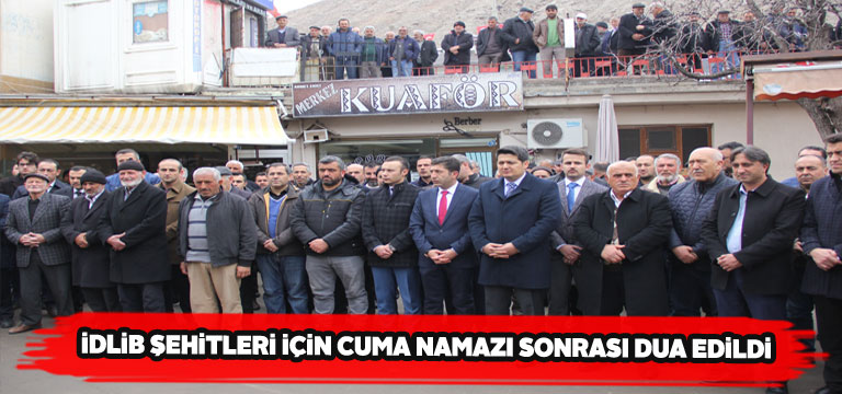 Sivaslı vatandaşlar İdlib şehitleri için dua etti