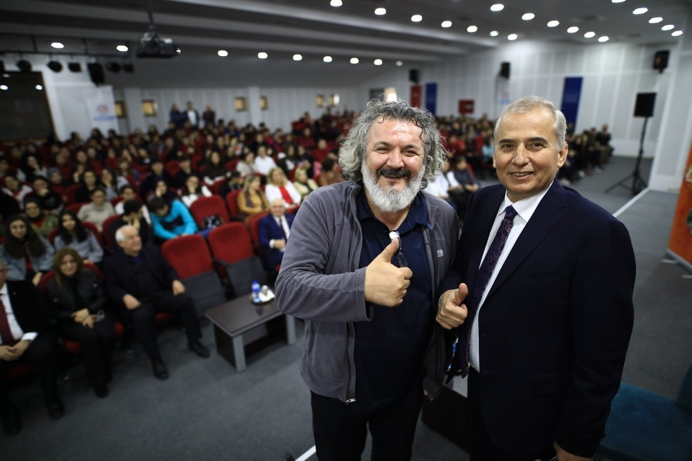Müfit Can Saçıntı liseli öğrencilerle buluştu