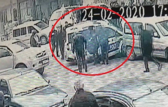 Kamyonetle çarpışan polis aracındaki 2 polis yaralandı