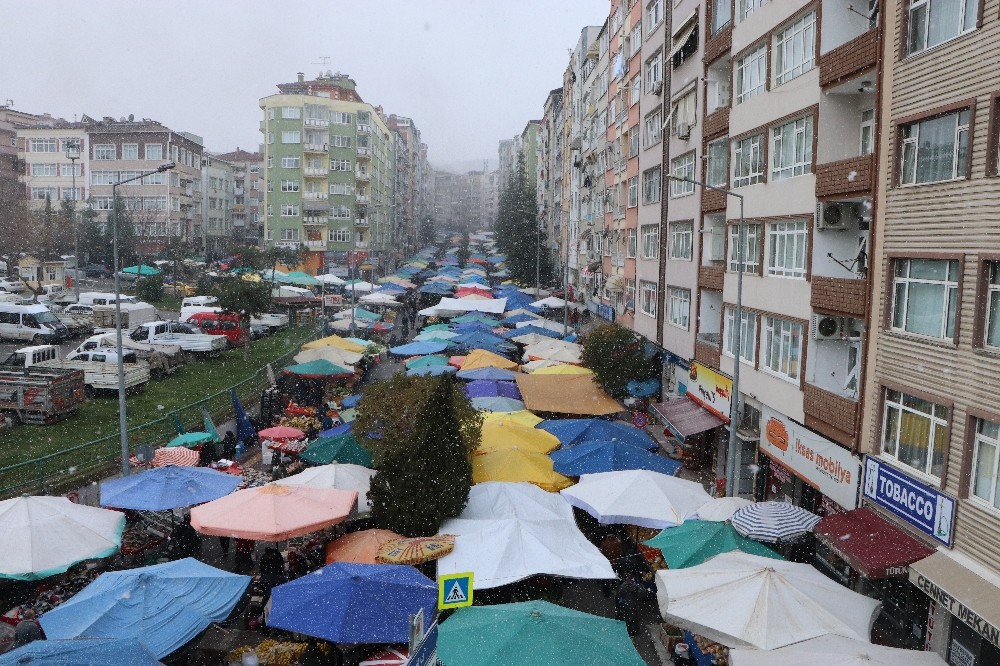 Hava şartları sebze ve meyve fiyatlarını etkiliyor