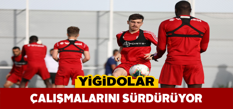 Sivasspor’da idmanlar aralıksız devam ediyor