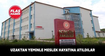 Eczacılık mezunu öğrencilerden mezuniyet yemini klibi