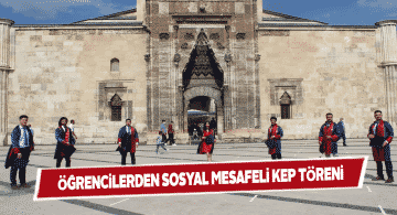 Sivas’ta eşi benzeri görülmemiş mezuniyet töreni!