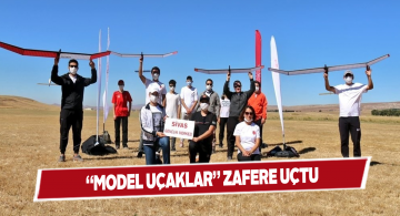 Sivas’ta Zafer Bayramı’nda model uçaklar havalandı