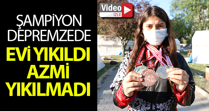 Deprem evini yıktı, kararlılığını yok etmedi