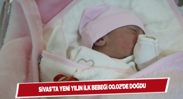 2021 yılının ilk bebeği Hacer İkra bebek oldu