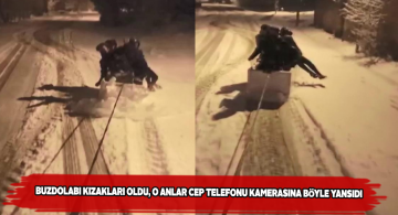 Sivaslı vatandaşlar yağan kar ile birlikte stres attılar