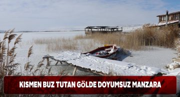 Tödürge Gölü’nün donmuş hali görenleri büyülüyor