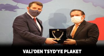 Sivas Valisi Salih Ayhan TSYD’ye plaket verdi