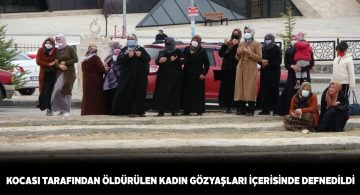 Bıçaklanarak öldürülen kadın toprağa verildi
