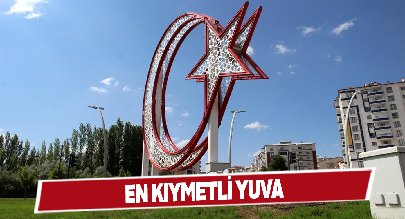 Kuşun bayrak sevgisi dikkatlerden kaçmadı